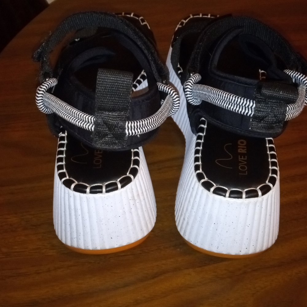 Love‎ Rio Platform Sandals - Picture 4 of 6